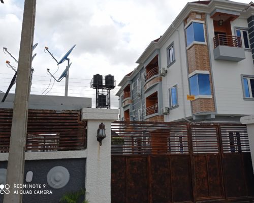 2Storey Luxurious Building FOR SALE at FO1 Kubwa (5)